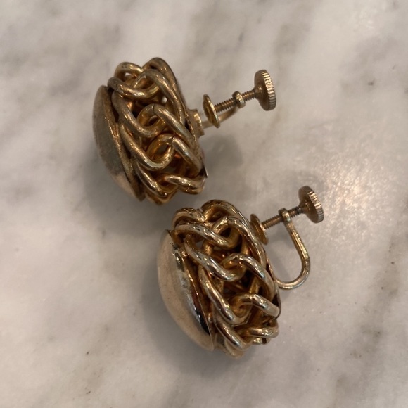 Vintage Sperry Screw-On Earrings - Picture 3 of 7